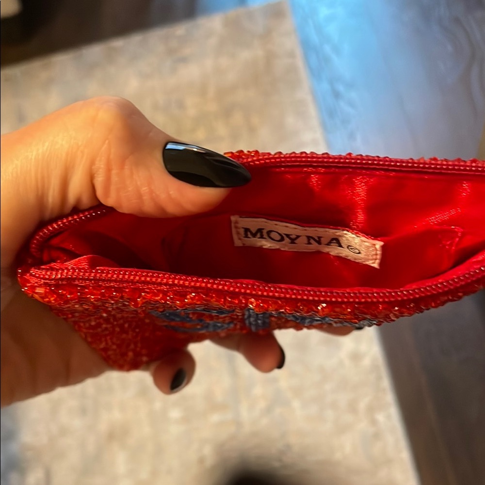 Red Beaded Pouch wallet with Blue SMU‎ Letters - Picture 3 of 3